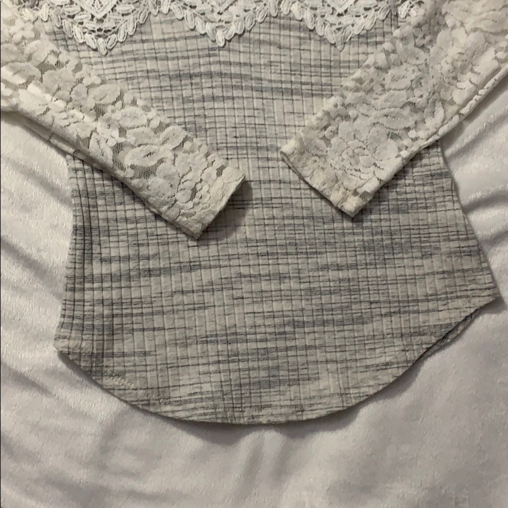 Shirt - Picture 2 of 6